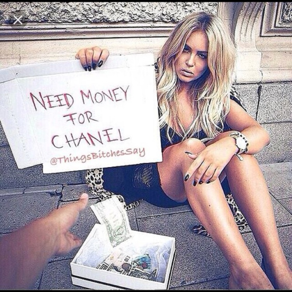 Meet your Posher, Carolyn